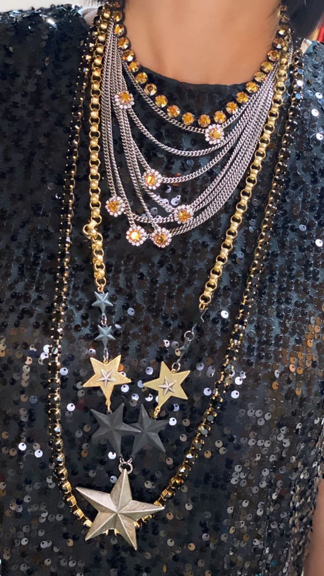 Metallic Neck Mess Necklace in Antique Silver - Image 3